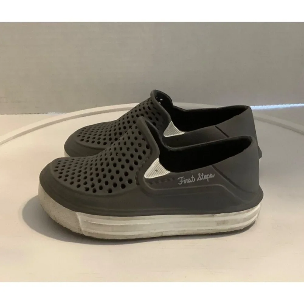 First Steps‎ by Stepping Stones Slip On Garden Clogs Shoes Toddler 6 Gray White